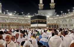 Haj pilgrimage begins in Mecca as Middle East tensions and extreme heat loom