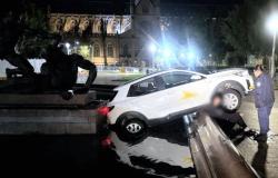 Sorry, officer: Frenchman eating McDonald's crashes into historic Sydney fountain, police say