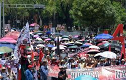 Mexico City protests threaten to overshadow World Cup opening