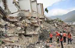 Rescuers tunnel collapsed seven‑storey ruins to free Venezuelan security guard alive eight days after quakes