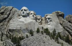 US 250th anniversary weekend begins as Trump plans Rushmore appearance, Mall rally and fireworks