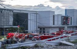 Japan quake death toll rises to five as rescuers search for missing