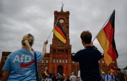 Berlin’s September vote pits its liberal image against a rightward shift