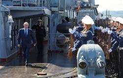 Russia’s Putin lands on disputed Kurils, Japan calls visit ‘absolutely unacceptable’