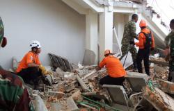 Indonesia rescuers search for survivors as quake death toll rises to 38