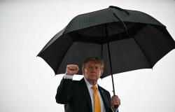 ‘Trumpapalooza’ puts Republican strategy to the test as president’s popularity sinks