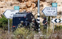 Israeli army shuts checkpoints, blocks 104 teachers, disrupting schooling for 1,100 West Bank students