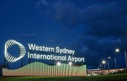 First international flight takes off from new Sydney airport
