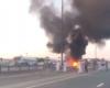 Ras Al Khaimah - Car crashes into electricity pole in UAE, catches fire