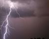 India News - India issues thunderstorm warning for Tamil Nadu, Puducherry