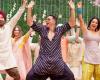 Bollywood News - Review: Akshay Kumar, Kareena Kapoor Khan deliver solid 'Good Newwz'