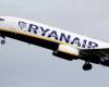 Ryanair boosts balance sheet with €400m share placement