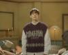 EXO’s Chen premiered the MV “Hello” on YouTube and became a...