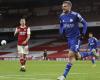 'World class' Vardy rocks Arsenal as Leicester go fourth