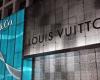 French LVMH reaches a merger agreement with Tiffany