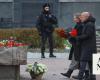 Russians commemorate victims of Soviet repression as a present-day crackdown on dissent intensifies