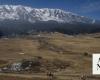 Rare snowless winter threatens livelihoods of thousands in Kashmir’s ski town