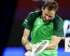 Medvedev cruises into Dubai semifinals