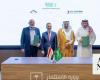 Iraq signs 12 MoUs with Saudi Arabia in investment push 