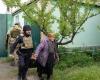 Police rush to rescue residents in Ukrainian border town threatened by Russian advance
