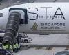 Singapore Airlines offers to pay turbulence victims