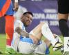 Lionel Messi exits Copa America final with apparent leg injury