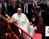 Pope Francis heads to Singapore on final stop of Asia tour