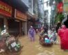 Thousands flee Vietnam floods after typhoon hits