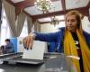 Moldova's EU referendum result hangs in balance