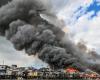 Inferno destroys thousands of shanties in Manila’s biggest slum area