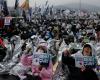 Thousands rally in snowstorm as South Korea’s Yoon faces arrest deadline