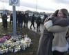 People in Örebro light candles in tribute to victims of Swedish mass shooting