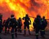 More than 100 firefighters battle major wildfire on the Greek island of Chios