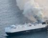 Burning car carrier bound for Mexico sinks in Pacific, 3,000 vehicles lost