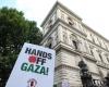 Starmer to press Trump on Gaza ceasefire, trade at Scotland meeting