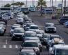 Hawaiians cram roads away from coasts as tsunami waves arrive