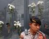 Poetry, books and protest: Indonesians hold picnic demo outside parliament on national holiday
