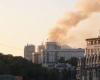 Russia hits Kyiv government building