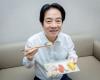 Taiwan president shows support for Japan with sushi lunch amid China spat