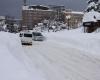 Japan battles record snow, death toll climbs to 30 ahead of midwinter election