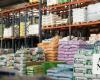 Fertilizer costs to climb 30% as shipping disruptions strain global farming: Oxford Economics 