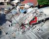 At least 15 killed in major quake off Philippines