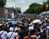 Lightning protest by powerful Philippine sect backing Duterte ally paralyses parts of Manila