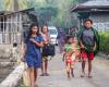 Indonesia urges immediate mass self-evacuation after 7.7-magnitude Flores quake