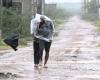 India evacuates 100,000 as Cyclone Arnab makes landfall with 135kph winds